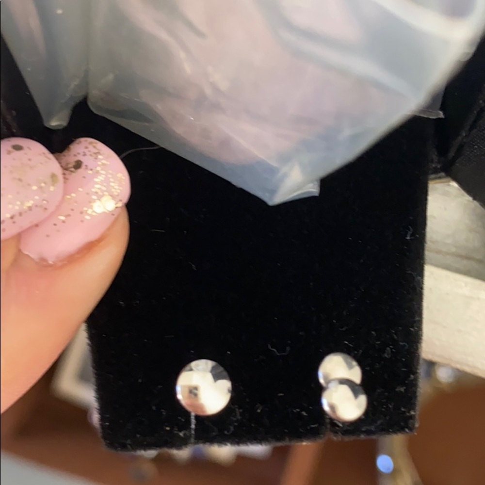 Flat back earrings for cartilage - Picture 4 of 16